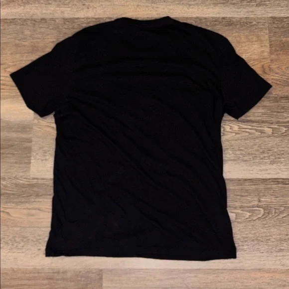 GUESS Men's Black T-Shirt - Picture 5 of 8